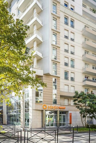 Aparthotel Adagio Access La Défense - Place Charras, Забронировать Апарт-отель Отели в центре Курбевуа с завтраком, отели в центре Курбевуа с завтраком