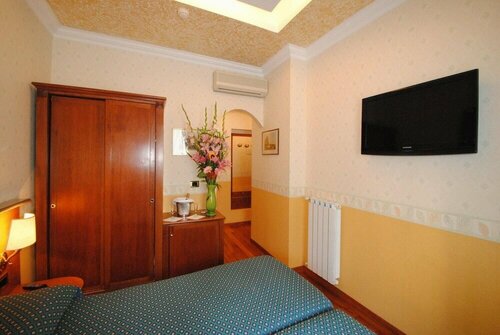 Hotel Verona Rome, Prenota Hotel Rione Monti Roma