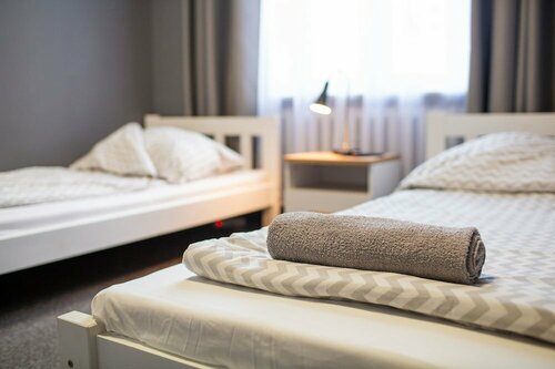 Moon Hostel Wrocław, Забронировать Хостел Недорогие отели Вроцлава, рядом с Renoma Department Store, недорого