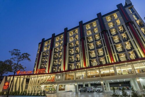 Zircon Hotel, Забронировать Отель Отели Провинции Бангкока с парковкой, Парковка