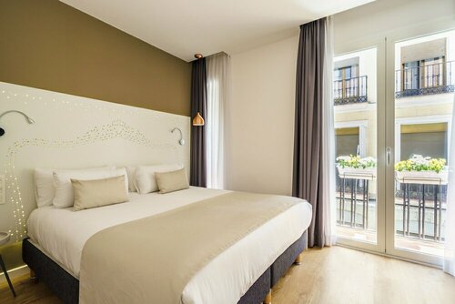 Hotel du Temps Madrid, Забронировать Отель Отели Мадрида с парковкой, рядом с Опера, Парковка