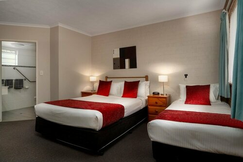 Blue Diamond Motor Inn, Забронировать Отель Отели Даббо с парковкой, рядом с Dubbo Regional Theatre &amp; Convention Centre, Парковка