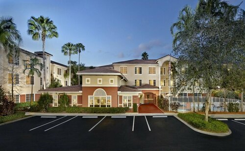 Residence Inn by Marriott Fort Lauderdale Weston, Забронировать Отель Вестон Fort Lauderdale West, рядом с Медицинский центр Cleveland Clinic Florida