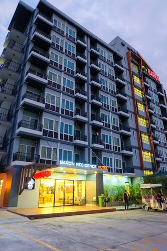 Baron Residence Bangkok, Забронировать Отель Отели Бангкока с парковкой, Парковка