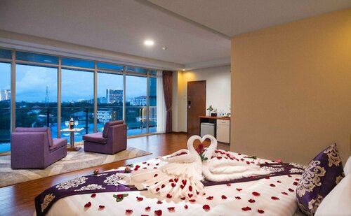 The Hub Hotel, Prenota Hotel Mayangone Township 