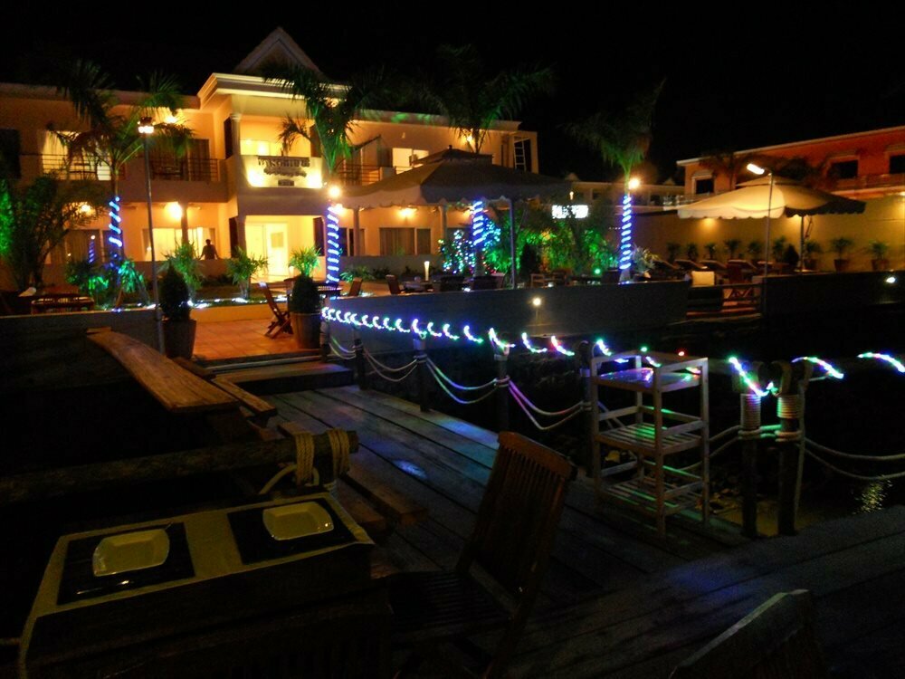 Koh Kong Bay Hotel