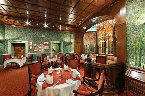 Caruso, Забронировать Отель СПА-отели Бадена, рядом с Колонна Святой Троицы, SPA-услуги