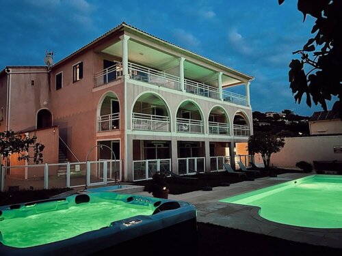 Résidence Villa Romana avec spa, Buchen Sie Resort Resorthotels in Korsika, Resort