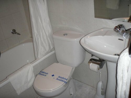 Hostal La Cuesta, Book Hotel Hoteller i Castile and Leon med parkering, Parkering