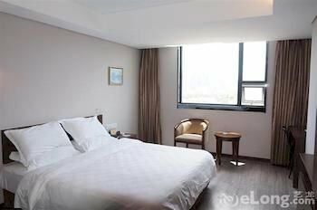 Yierke City Chain Hotel, Забронировать Отель Отели Hongshan District 3 звезды, 3*