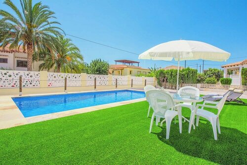 Villa Neus - PlusHolidays, Забронировать Вилла Бизнес-отели Кальпе, 4* 5*