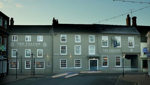 The Falcon Hotel & Restaurant, Rezervasyon Otel Merseyside otoparklı oteller, Otopark
