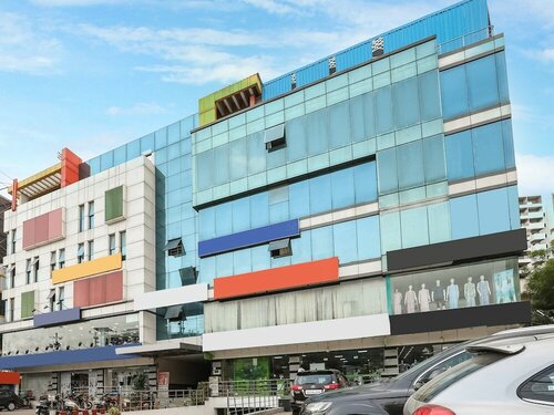 OYO 14680 Hotel Rainbow Park, Забронировать Отель Отели Hyderabad Region с парковкой, Парковка