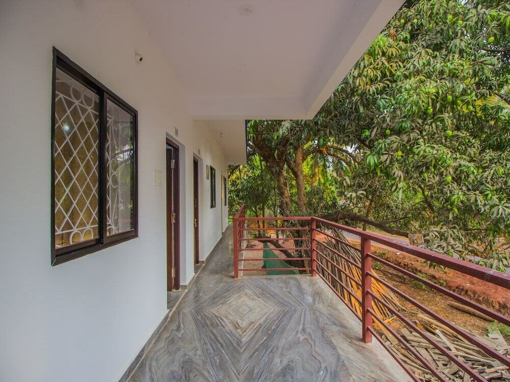 Oyo Home 12987 Spacious Studio
