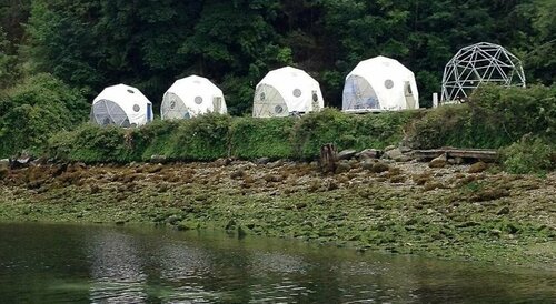 Backeddy Resort and Marina, Foglalás Üdülőközpont Üdülőszállodák Brit Columbia, Üdülőközpont