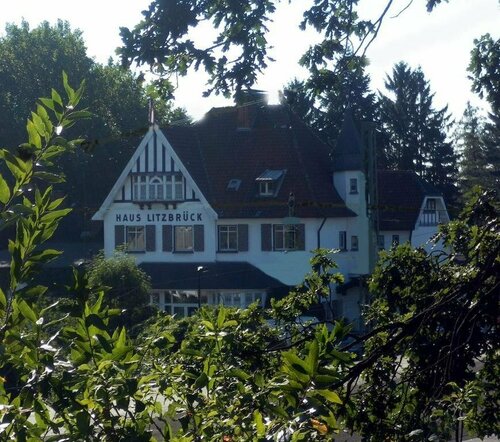 Haus Litzbrück, Забронировать Отель Отели Angermund с парковкой, Парковка