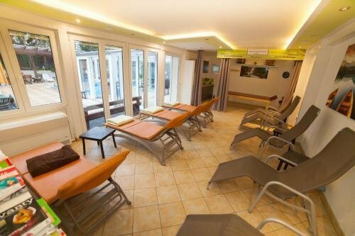 Hotel am Gutspark Berthold Andre und Ursula Prager GbR, Забронировать Отель Лейпциг Саксония