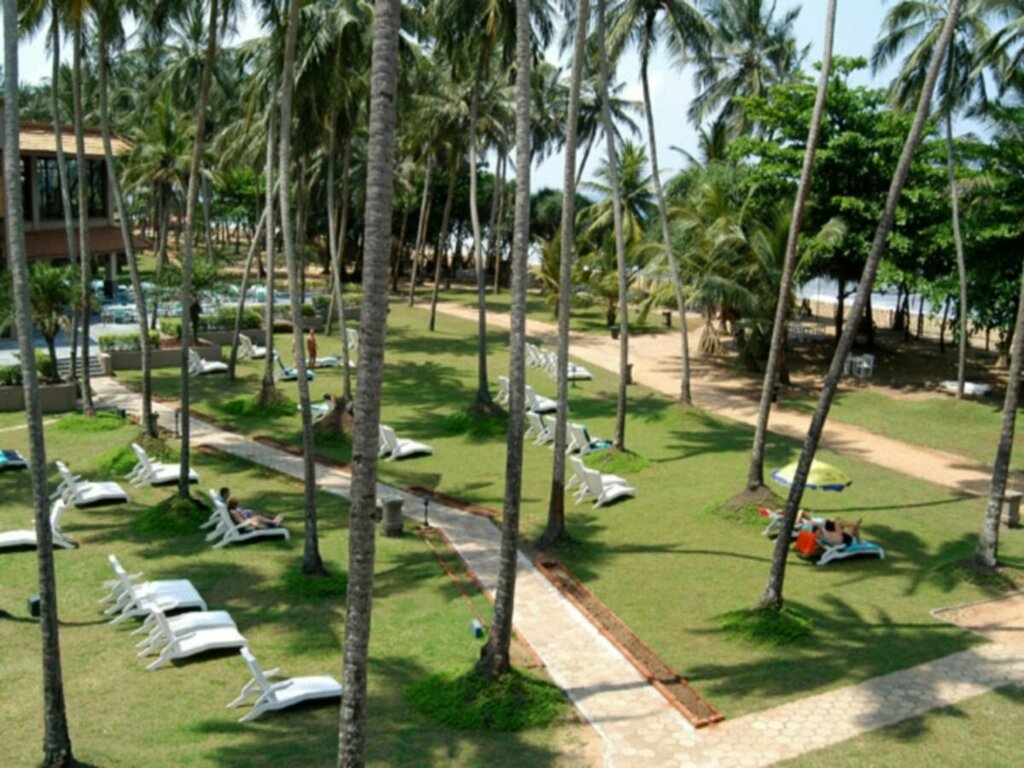 Royal palms beach