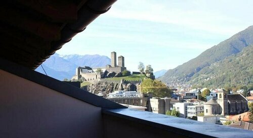 Hotel Internazionale Bellinzona, Забронировать Отель Беллинцона Bellinzona and upper Ticino