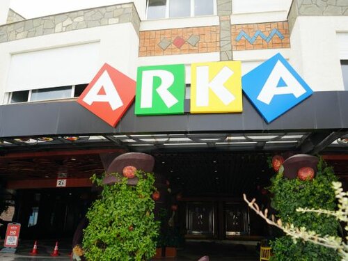 Arka Art Hotel, Забронировать Отель Отели области Тираны с бассейном, Бассейн