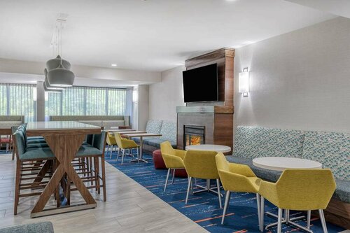 Hampton Inn New Philadelphia, Забронировать Отель Отели Нью-Филадельфии с парковкой, Парковка