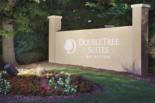 Doubletree Suites by Hilton at The Battery Atlanta, Prenota Hotel Marietta Georgia