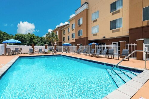 Fairfield Inn & Suites Marianna, Book Hotel Marianna Panhandle Florida