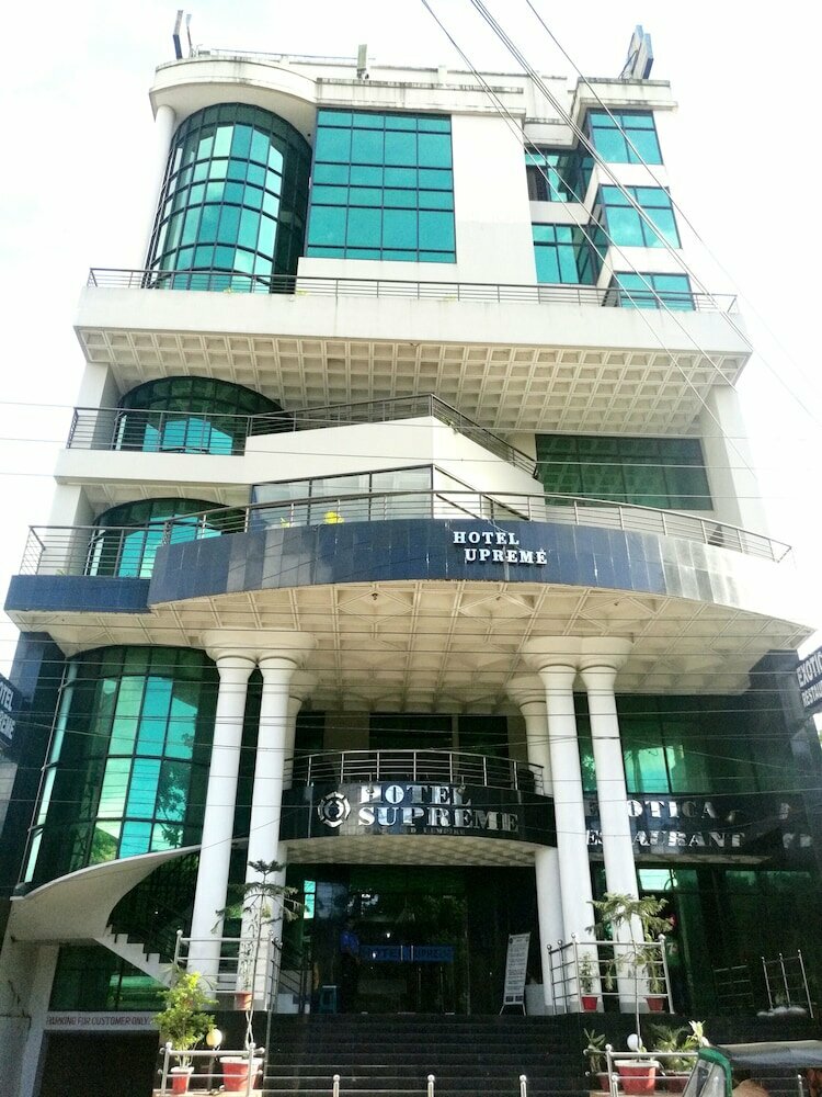Hotel Supreme