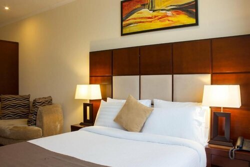 Seashells Millennium Hotel, Забронировать Отель Отели Дар-эс-Салама с бассейном, Бассейн
