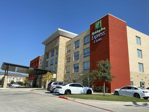Holiday Inn Express & Suites Forney, Забронировать Отель Форни 