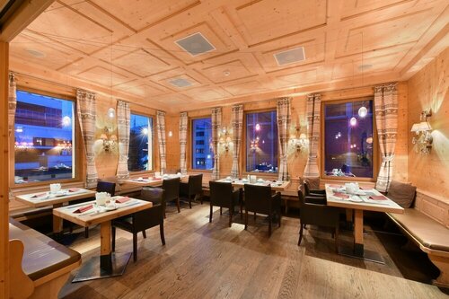 Hotel Piz St. Moritz, Забронировать Отель Отели Санкт-Мориц с завтраком, рядом с Chantarella-Corviglia, Завтраки