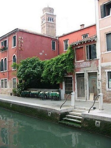 Hotel Iris Venice, Забронировать Отель Джудекка Венеция, рядом с Консульство Российской Федерации в Венеции