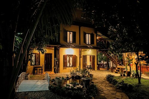 Villa Khoum Xieng Thong Boutique, Забронировать Бутик-отель Бутик-отели Луангпхабанг, рядом с Tourist Information Center, Бутик-отель