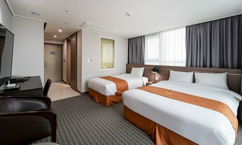 Golden Tulip Essential Namgang, Rezervați Hotel Jinju Gyeongsangnam-do