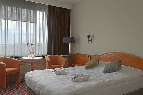Serwir Hotel, Забронировать Отель Отели провинции Восточной Фландрии 4 звезды, 4*