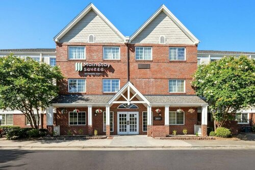 MainStay Suites Raleigh North, Забронировать Отель Роли Raleigh-Durham Metropolitan Area