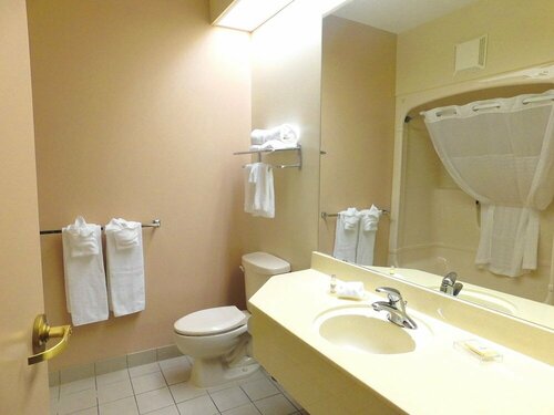 Lakeview Inn & Suites - Halifax, Varaa Hotelli Halifax Halifax Region