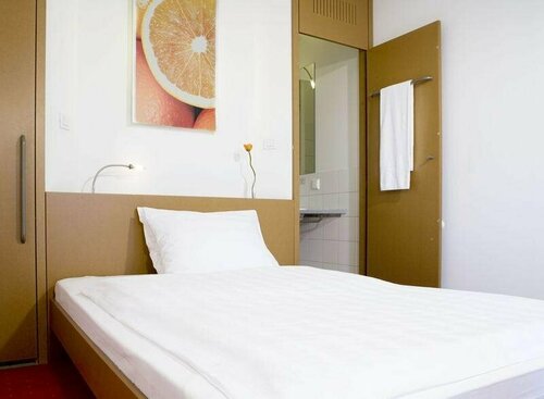 Orange Wings Wiener Neustadt, Réserver Hôtel Hôtels 3 étoiles à Vienna Alps, 3*
