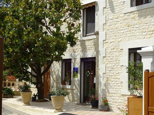 Aux Orangers, Reserva ahora Hostal o pensión Luxe 