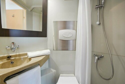 Première Classe Lyon Sud - Pierre Bénite, Book Hotel Hoteller i Rhône-Alps med parkering, Parkering