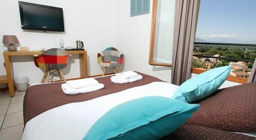 Logis Hotel Cara Sol, Rezerwuj Hotel Hotele w Pyrénées-Orientales z parkingiem, Parking
