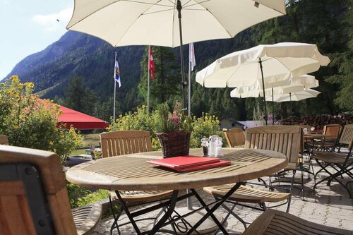 Spinas Gasthaus Val Bever - Hostel, Prenota Hotel Maloja 