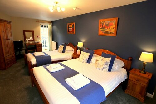 Brathay Lodge, Book Bed and Breakfast Hoteller i Ambleside med parkering, Parkering