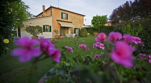 Agriturismo Il Fienile, Забронировать Фермерский дом Фермерские дома Монтепульчано, Фермерский дом