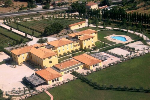 Delfina Palace Hotel, Rezervasyon Otel Foligno Umbria