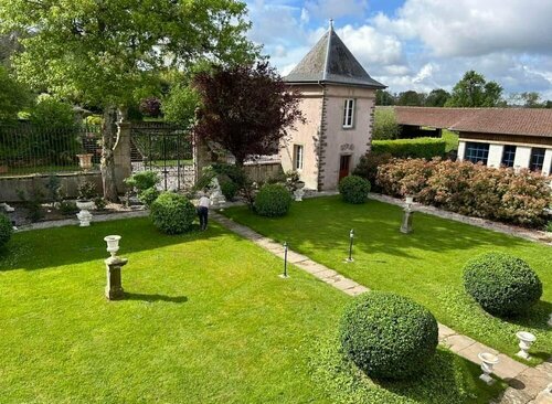 Le Chateau de Failloux, Book Pension SPA-hoteller i Lothringen, SPA