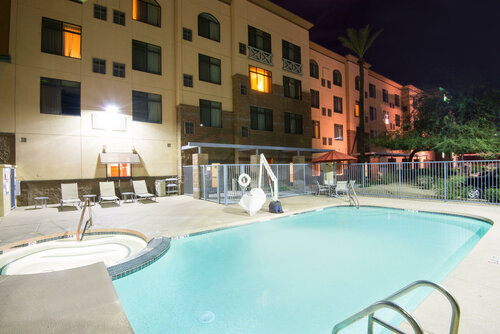 Holiday Inn Hotel Suites Goodyear, an Ihg Hotel, Забронировать Отель Гудиер Phoenix Metropolitan Area
