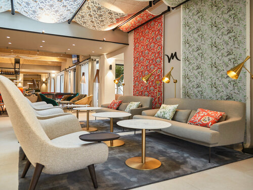 Kyriad Avignon Courtine Gare TGV, จอง รีสอร์ท อาวินญอง ViaRhona