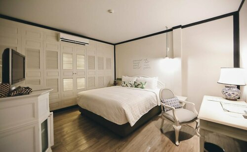 The Raweekanlaya Bangkok Wellness Cuisine Resort, Забронировать Отель Отели Бангкока с бассейном, рядом с Банглампу, Бассейн