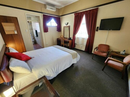 Royal Hotel Ladysmith, Book Hotel Ladysmith Battlefields
